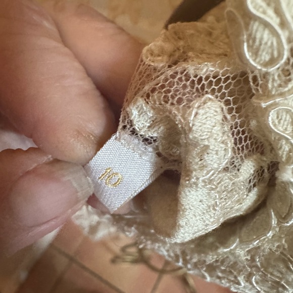 Valentino Soft White Lace Top - Picture 7 of 10